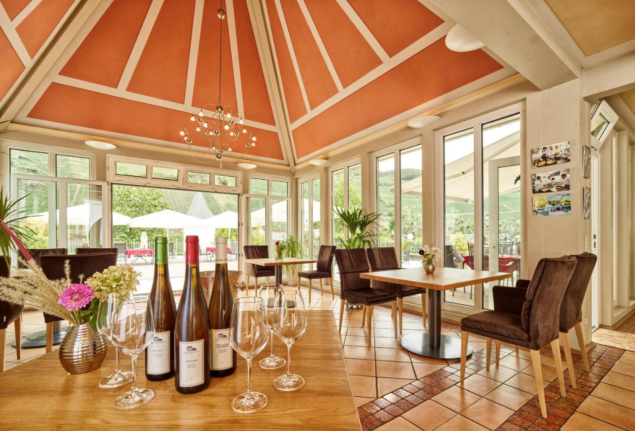 Gaestehaus & Weingut Cluesserath-Weiler Триттенхайм Экстерьер фото